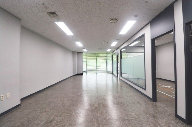 가산 이앤씨드림타워 7차 13층 사무실 임대 내부 사진 2