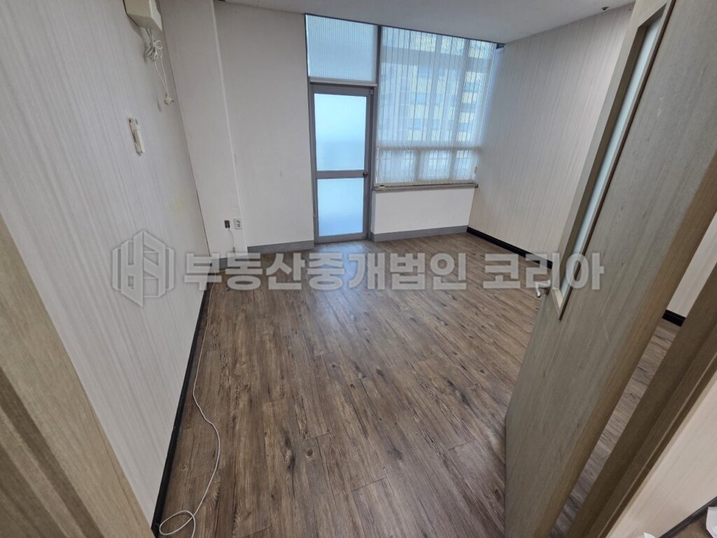 대륭테크노타운 8차 10층 전용 21평 사무실 내부