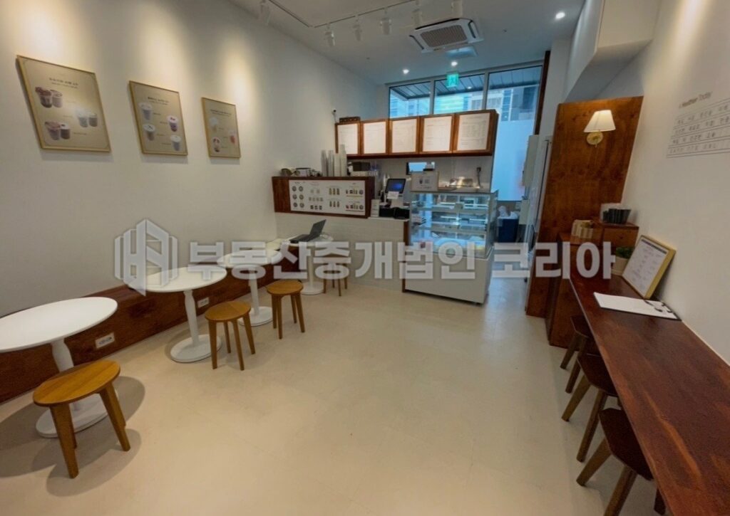 가산 삼성IT해링턴타워 1층 카페 양도 매장 사진